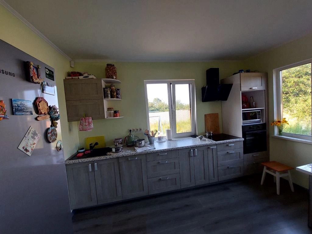 House for sale. 2 rooms, 85 m². Skybyn. 