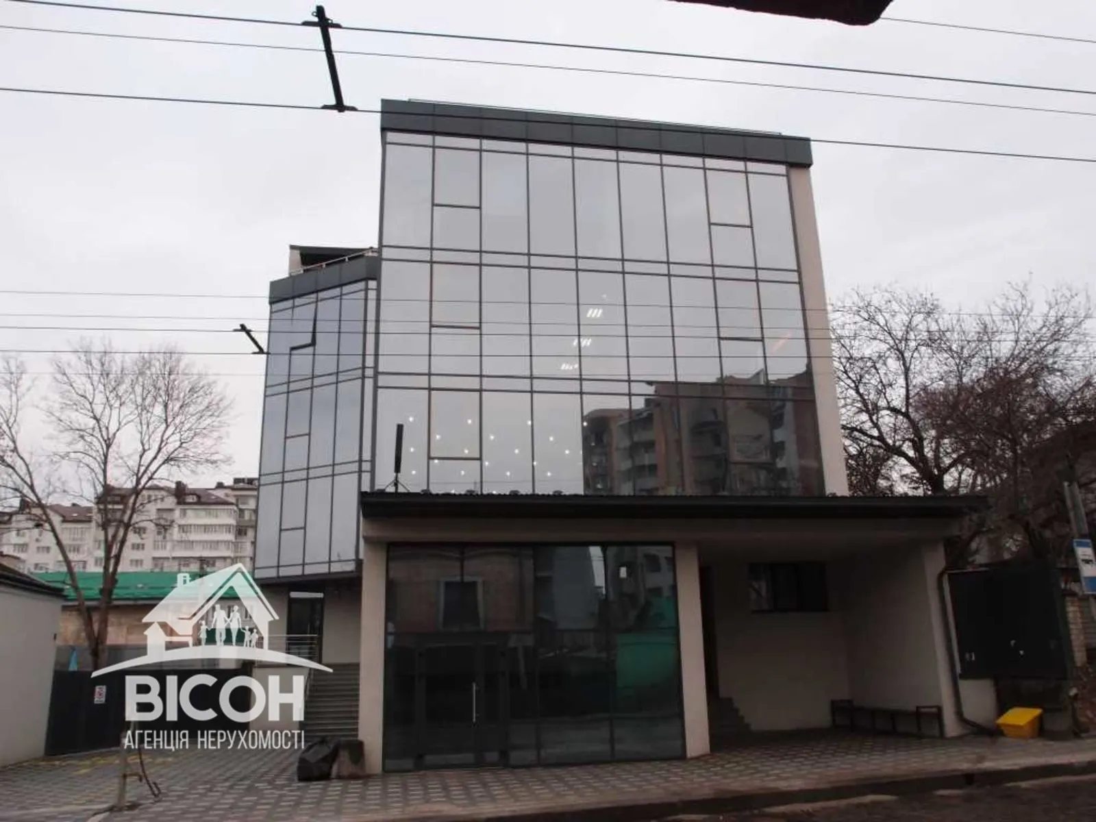 Commercial space for sale. 282 m², 1st floor/5 floors. Zbarazka vul., Ternopil. 