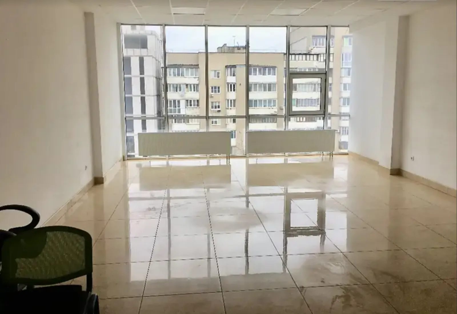 Office for sale. 42 m², 6th floor/6 floors. Tsentr, Ternopil. 