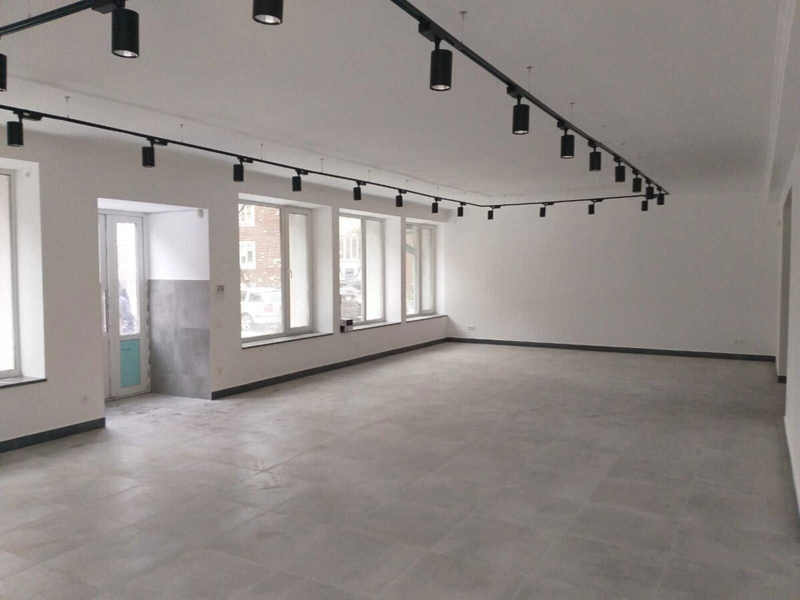Продам нерухомість під комерцію. 180 m², 1st floor. Солнечный, Тернопіль. 