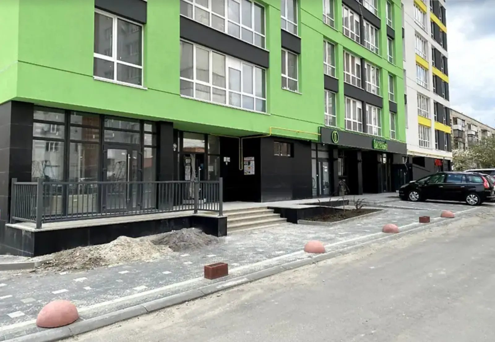 Продам нерухомість під комерцію. 112 m², 1st floor/10 floors. Бам, Тернопіль. 