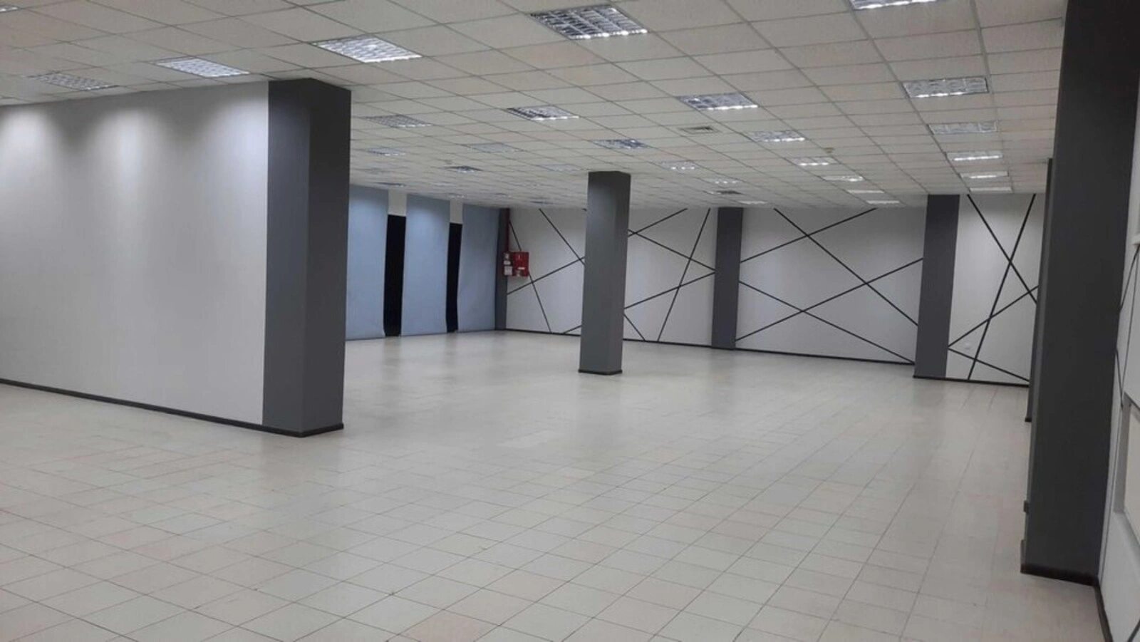 Commercial space for sale. 220 m², 2nd floor/2 floors. Druzhba, Ternopil. 