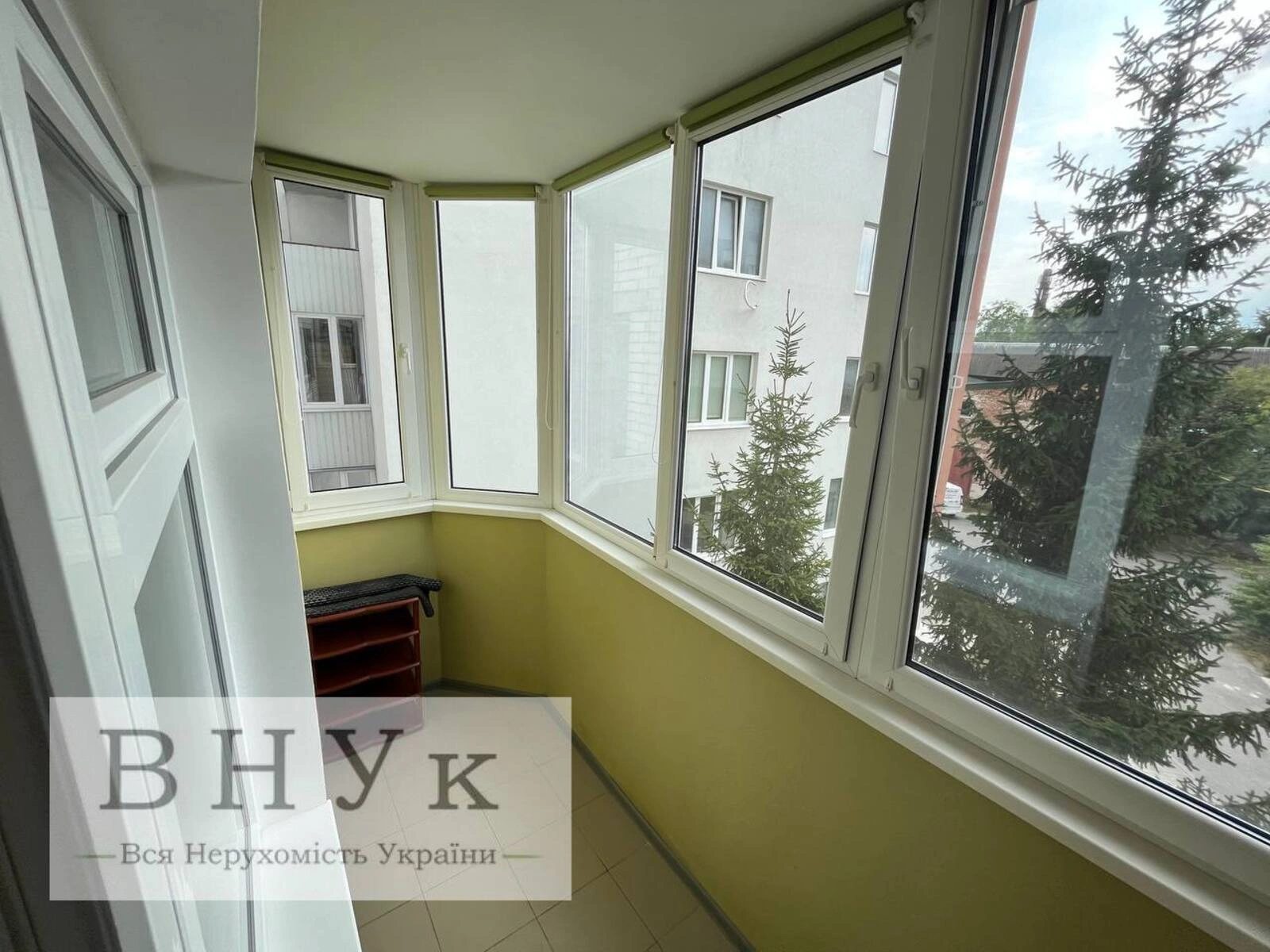 Apartments for sale 2 rooms, 62 m², 3rd fl./10 floors. 5, Troleybusna vul., Ternopil. 