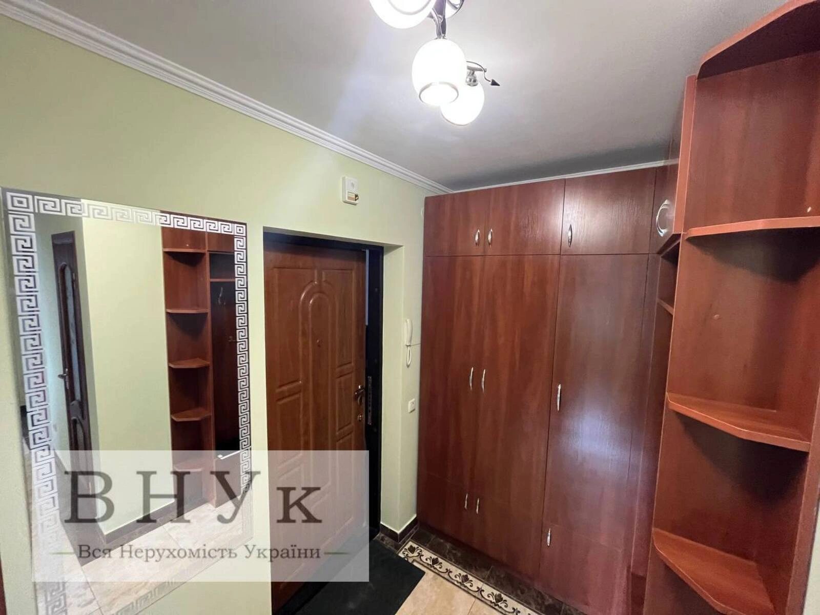 Apartments for sale 2 rooms, 62 m², 3rd fl./10 floors. 5, Troleybusna vul., Ternopil. 