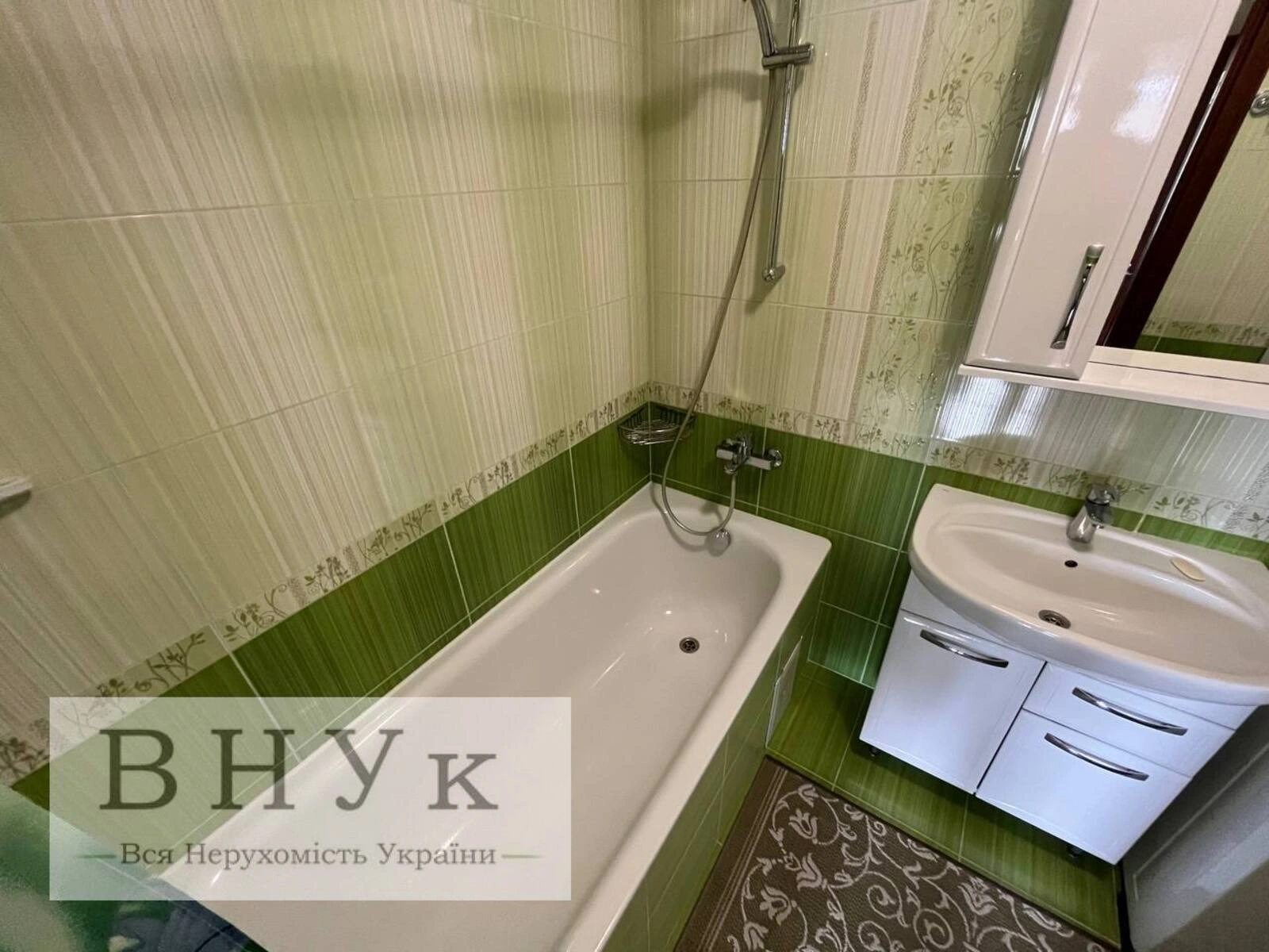 Apartments for sale 2 rooms, 62 m², 3rd fl./10 floors. 5, Troleybusna vul., Ternopil. 