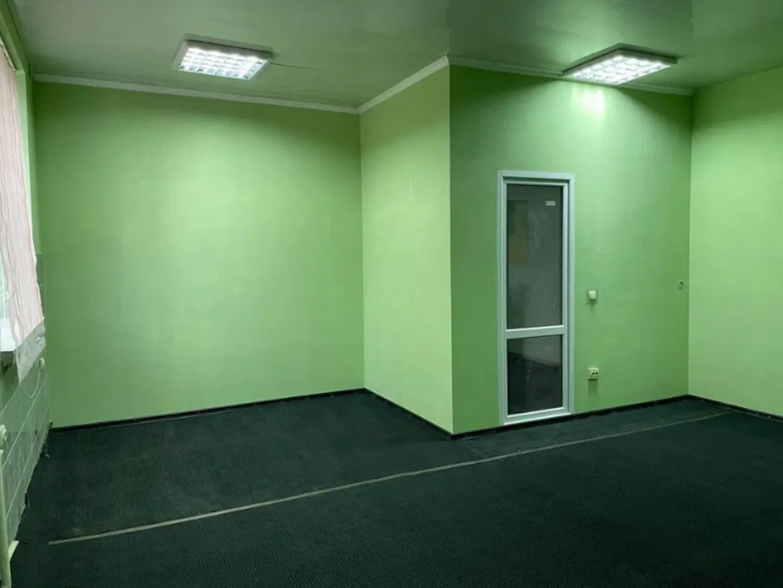 Продам офіс. 122 m², 1st floor/9 floors. Дружба, Тернопіль. 
