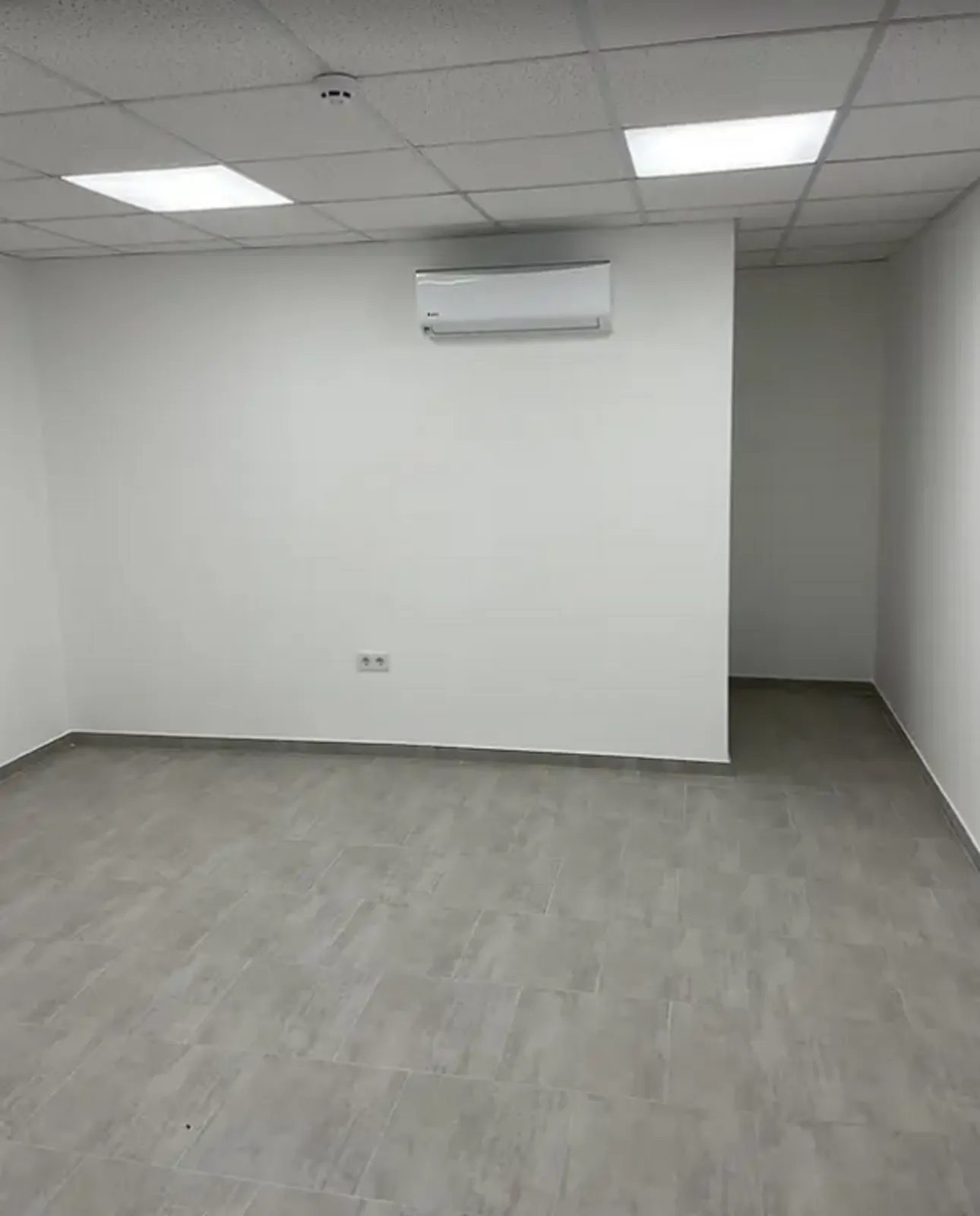Office for sale. 63 m². Volodymyra Velykoho vul., Ternopil. 