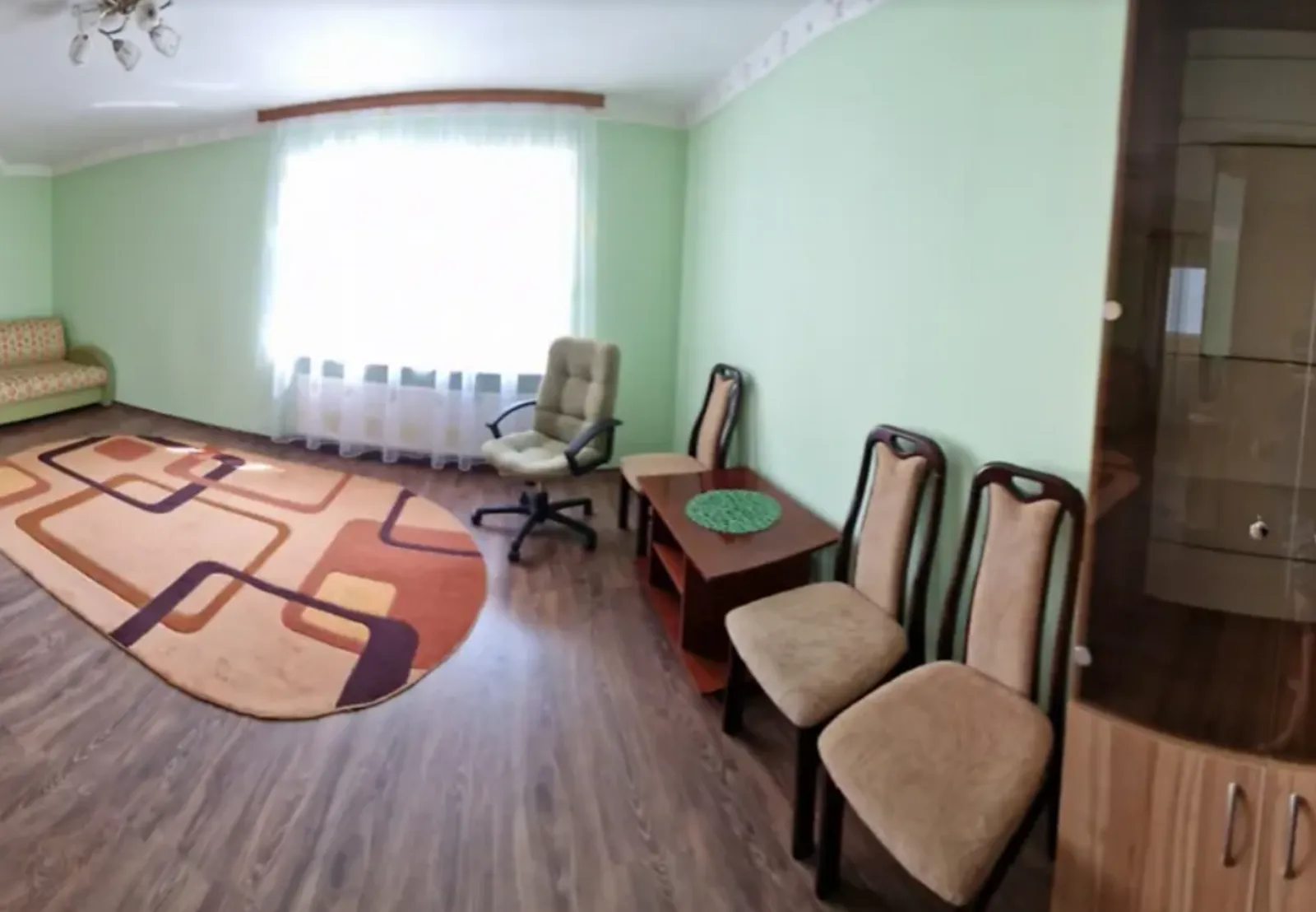 Apartments for sale. 2 rooms, 62 m², 3rd floor/10 floors. Druzhba, Ternopil. 