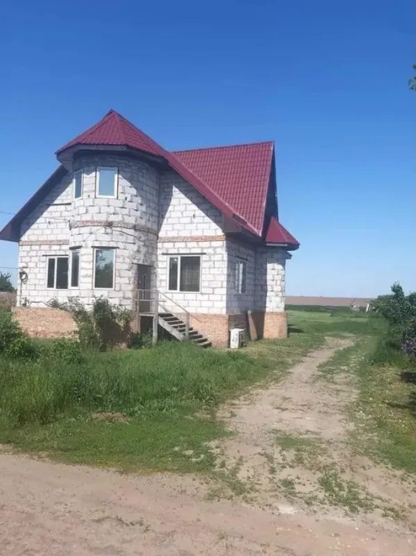 House for sale. 5 rooms, 200 m², 2 floors. 5, Polova, Nizhyn. 