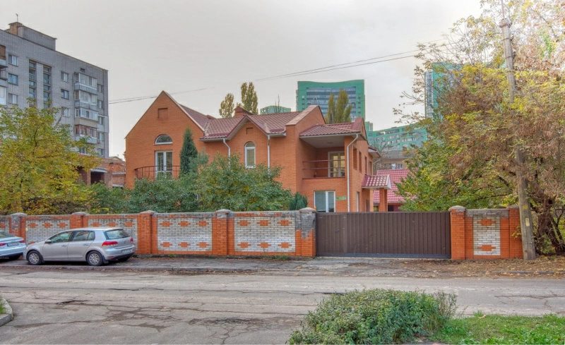 Продажа дома. 6 rooms, 270 m², 2 floors. 19, Макеевская 19, Киев. 
