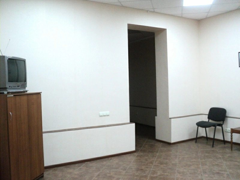 Сдам офис. 2 rooms, 48 m², 1st floor/5 floors. 2, Шмидта 2, Мелитополь. 