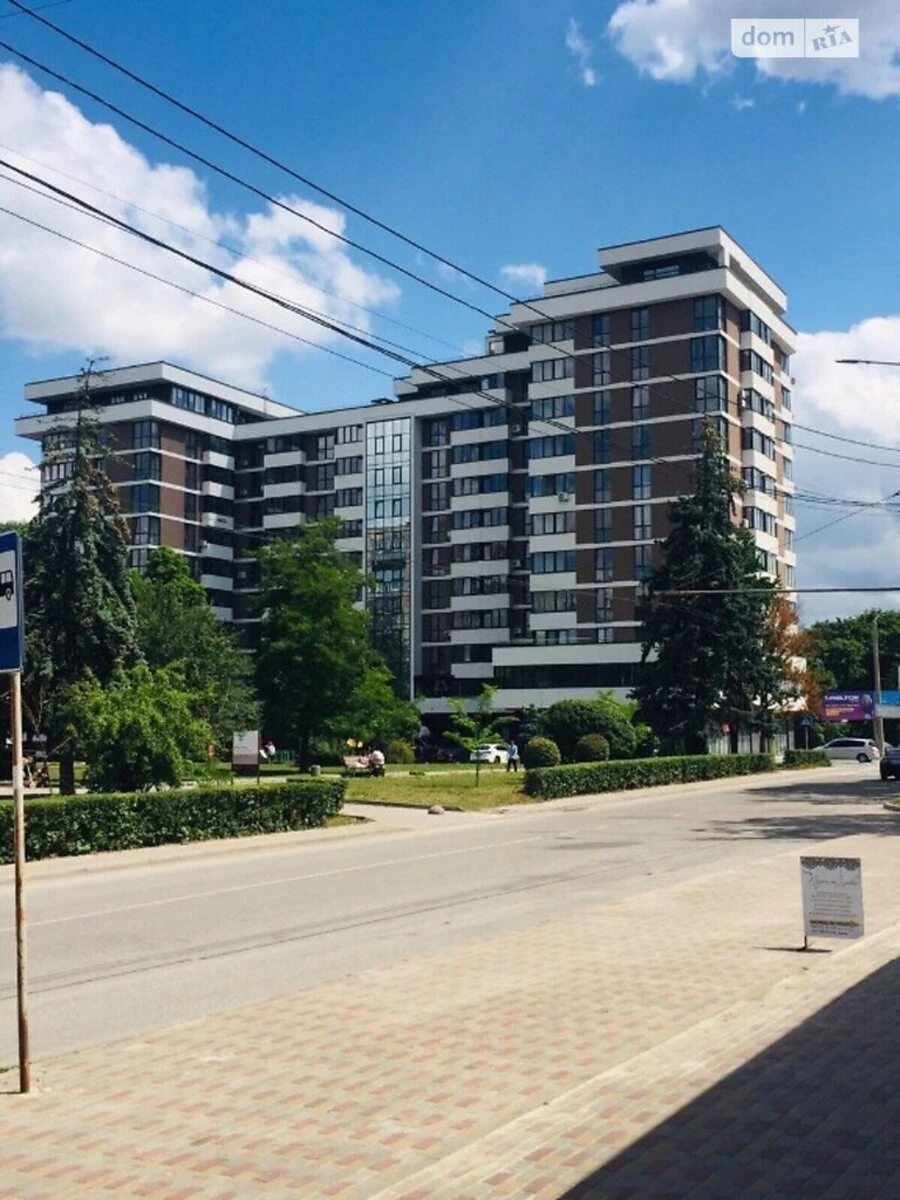 Real estate for sale for commercial purposes. 158 m², 1st floor/11 floors. Myru vul., Ternopil. 