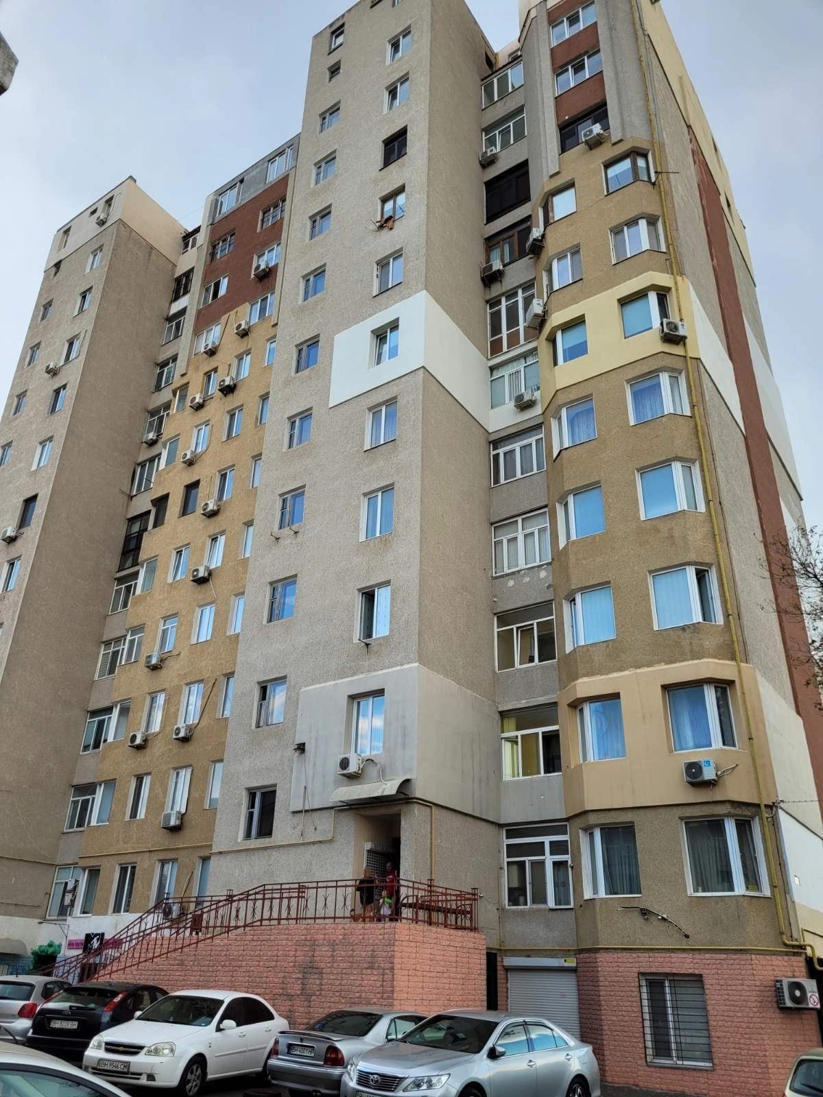 Apartments for sale. 2 rooms, 82 m², 12 floor/12 floors. 43, Vylyamsa Akademyka ul., Odesa. 