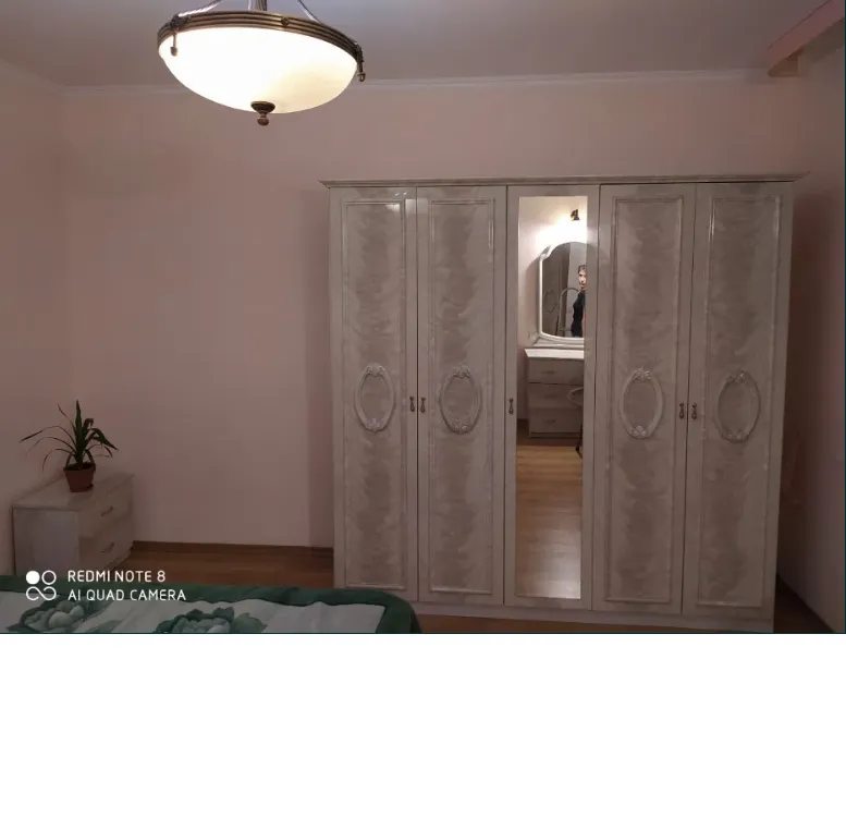 Apartment for rent. 2 rooms, 73 m², 4th floor/12 floors. 126, Lobanovskoho , Kyiv. 