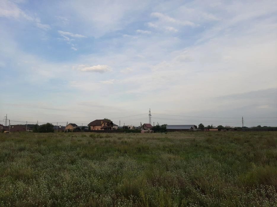 Land for sale for residential construction. Horenka. 