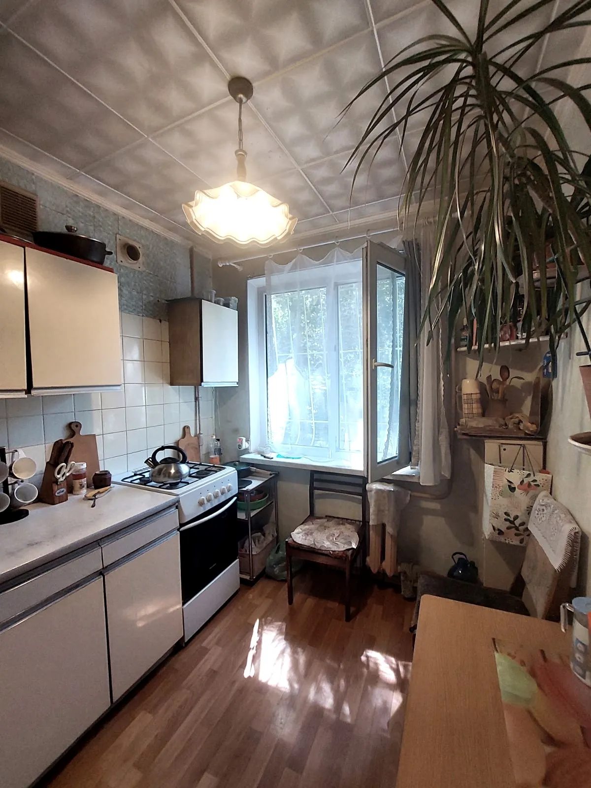Apartments for sale. 2 rooms, 48 m², 2nd floor/5 floors. Fylatova Akademyka , Odesa. 
