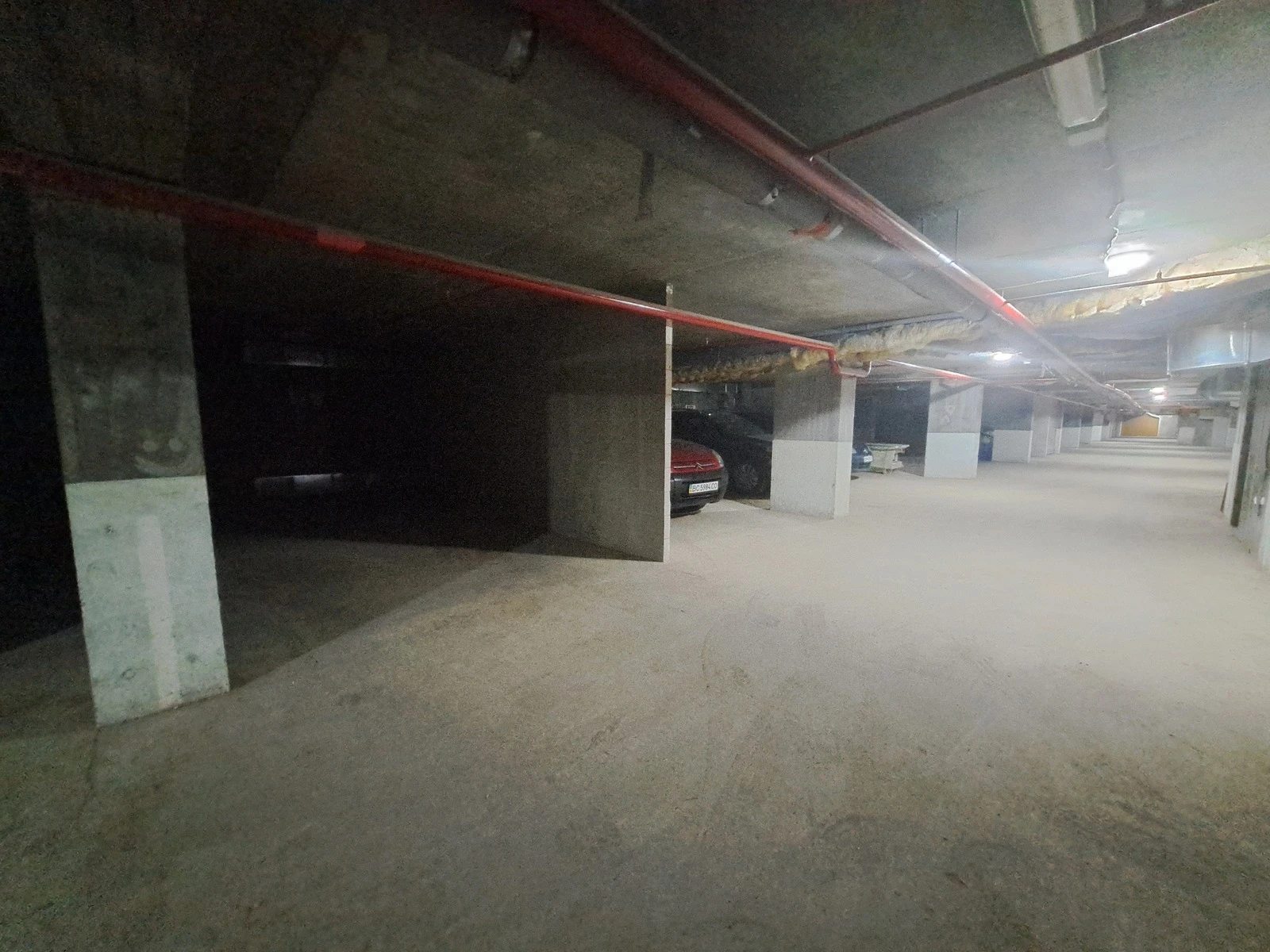 Пропонуємо закрите паркомісце у підземному паркінгу! Без комісійних!!!