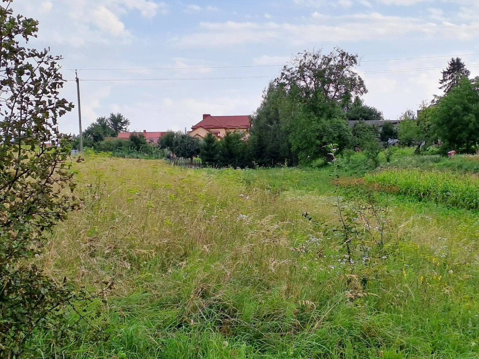 Продається земельна ділянка під забудову житлового будинку у Великих Гаях.