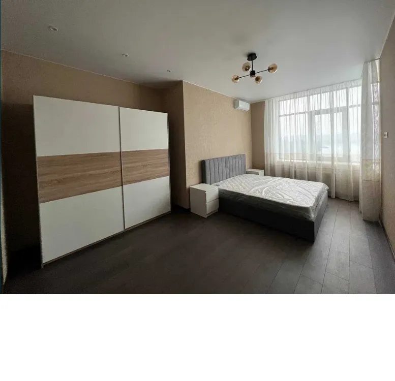 Apartment for rent. 3 rooms, 122 m², 4th floor/22 floors. 10, Truskavetcka 10, Kyiv. 