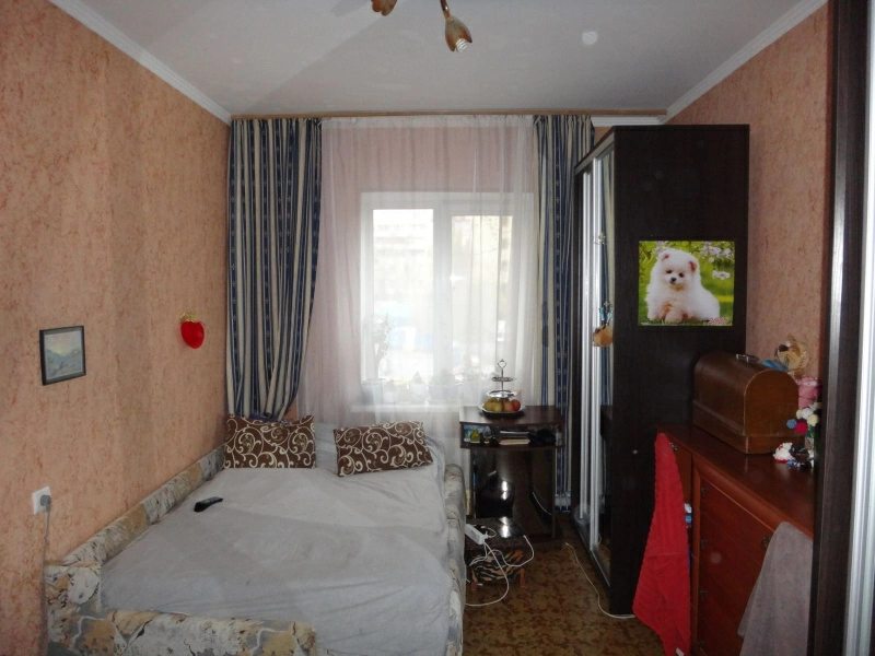 Apartments for sale. 3 rooms, 73 m², 3rd floor/9 floors. 10, Pravdy 10, Kyiv. 