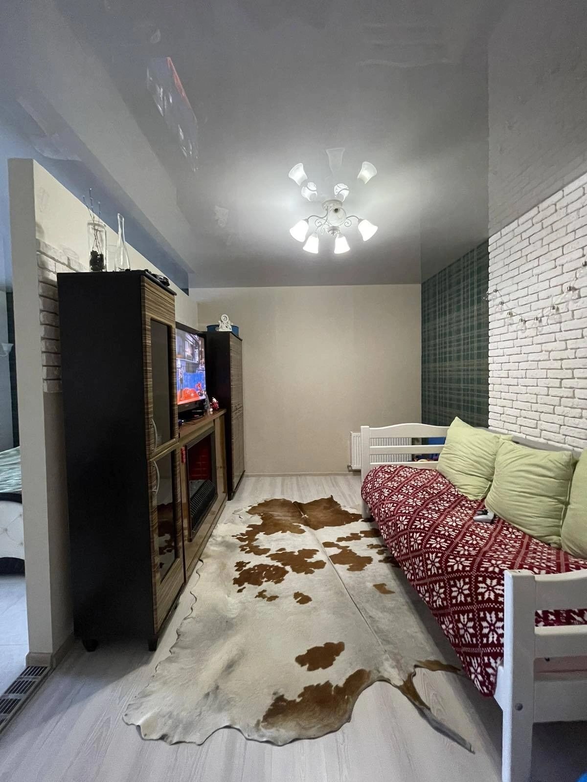 Apartments for sale. 2 rooms, 86 m², 1st floor/2 floors. Lepkoho vul., Petrykov. 