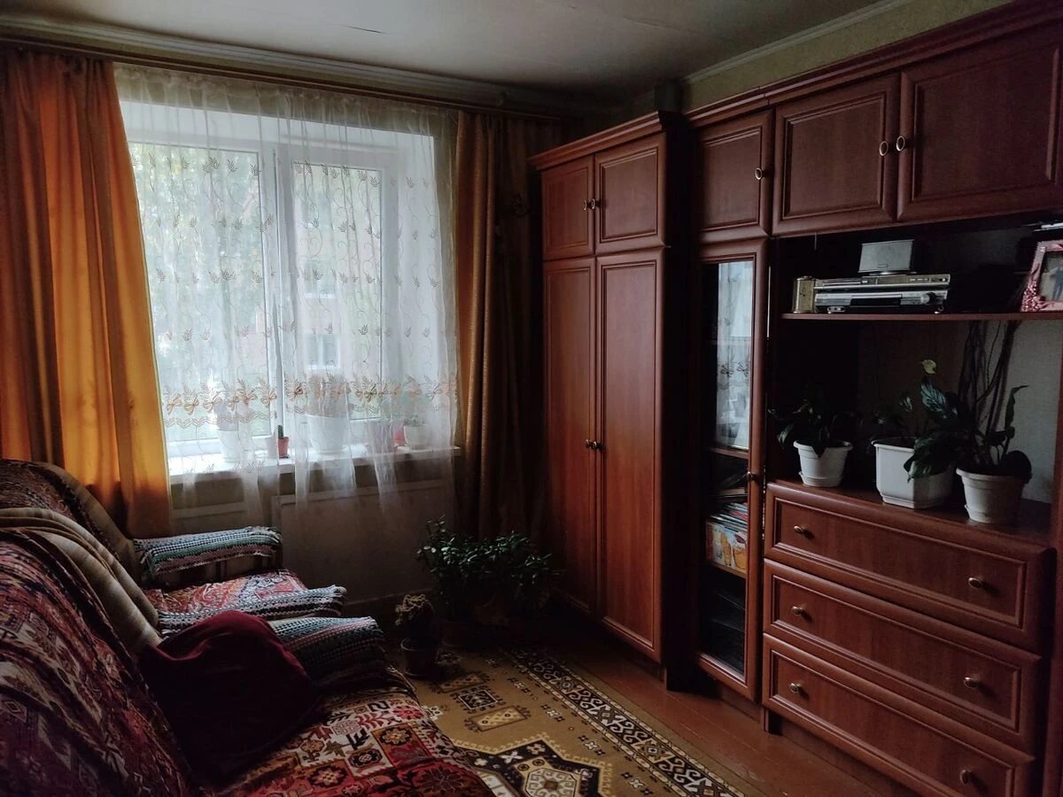 Apartments for sale. 1 room, 12 m², 4th floor/5 floors. Podilskyy leninskyy, Kropyvnytskyy. 