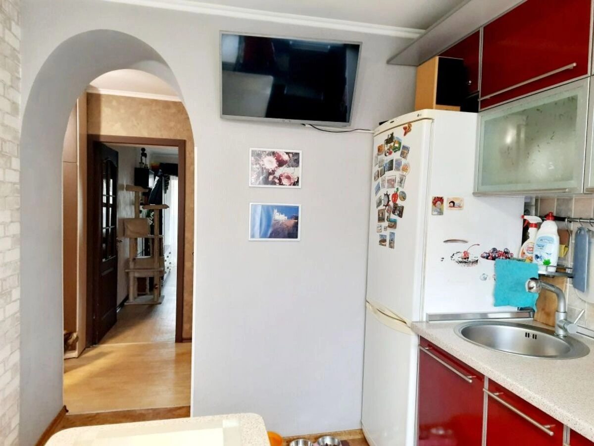 Продаж квартири. 2 rooms, 42 m², 5th floor/5 floors. Фортечний (кіровський), Кропивницький. 