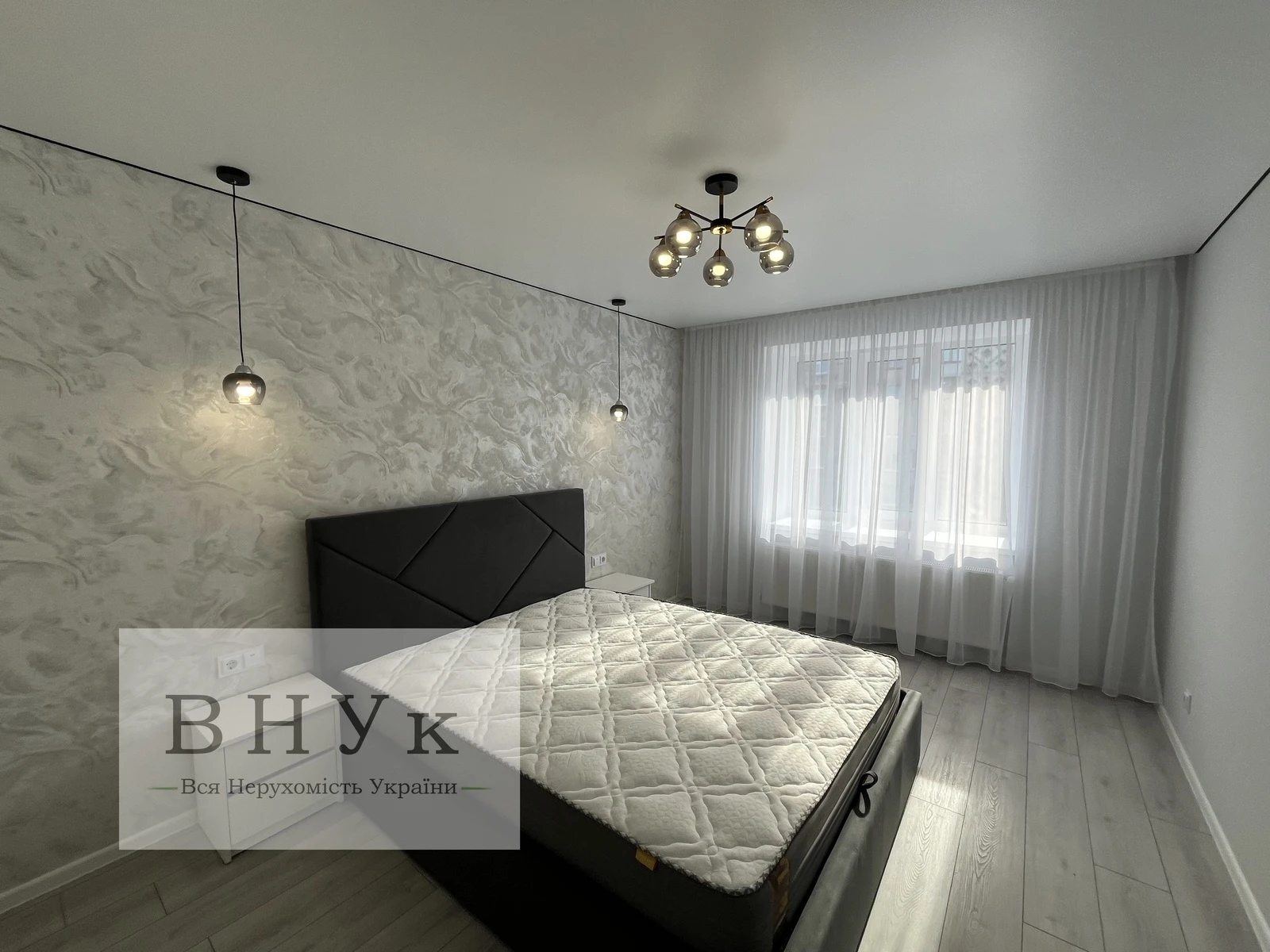 Apartments for sale. 2 rooms, 65 m², 5th floor/9 floors. Tarnavskoho Henerala vul., Ternopil. 