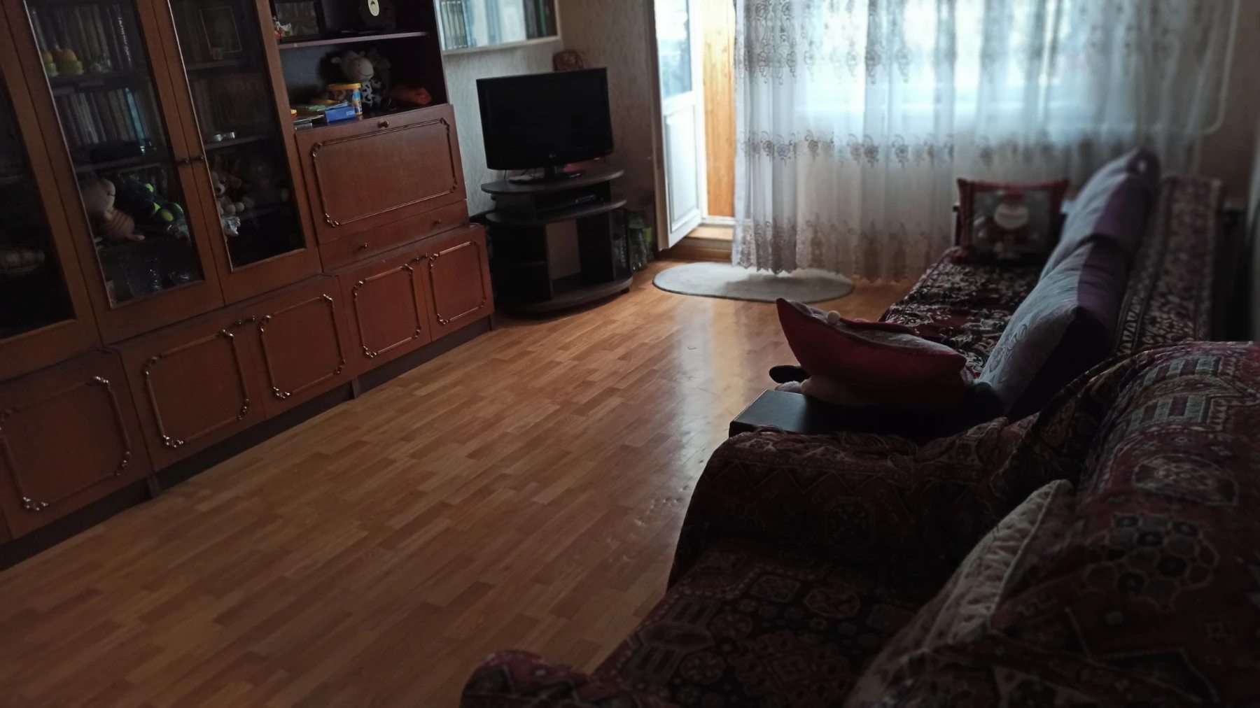 Apartment for rent. 1 room, 43 m², 7th floor/9 floors. Geroyiv Stalingrada, Kyiv. 
