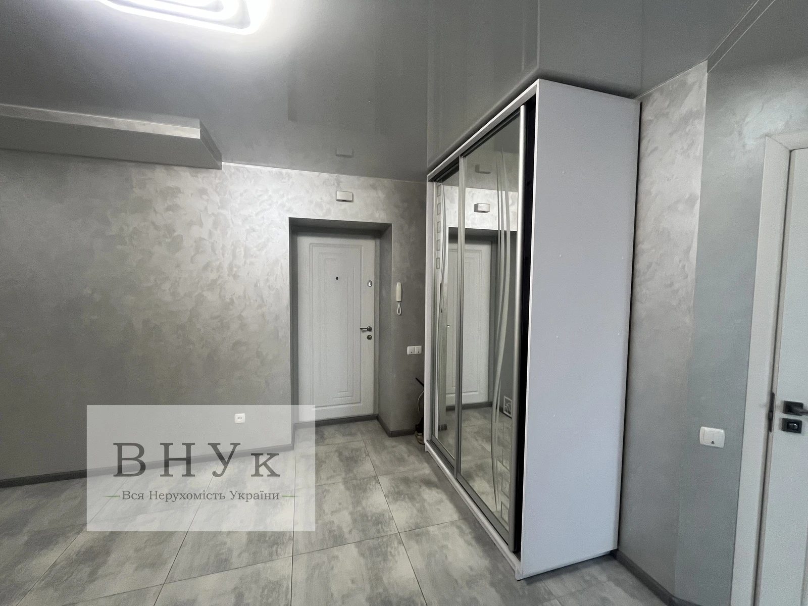 Apartments for sale 2 rooms, 45 m², 9th fl./10 floors. Halytska , Ternopil. 