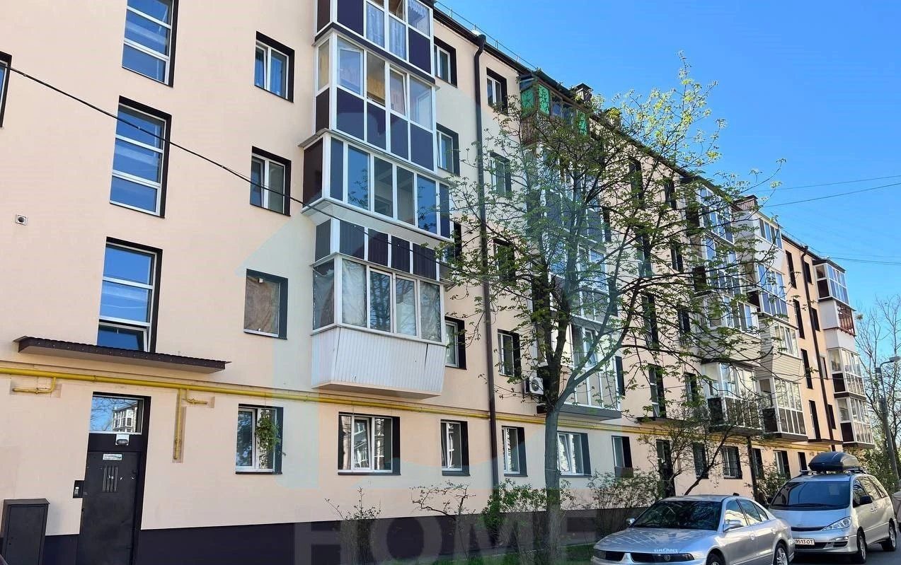 Apartments for sale. 2 rooms, 44 m², 5th floor/5 floors. 8, Svobody 8, Kyiv. 