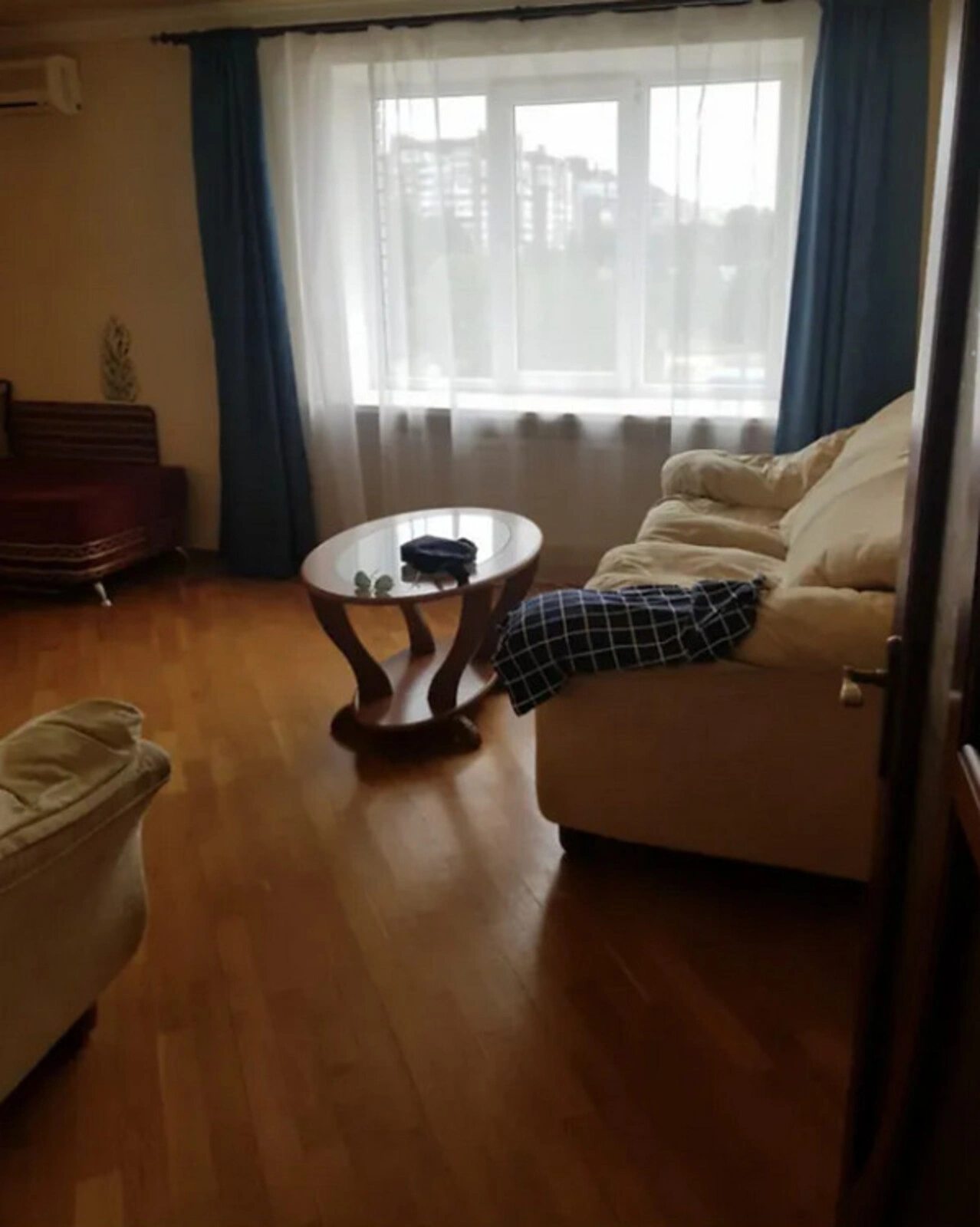 Apartments for sale. 2 rooms, 70 m², 4th floor/10 floors. Bam, Ternopil. 