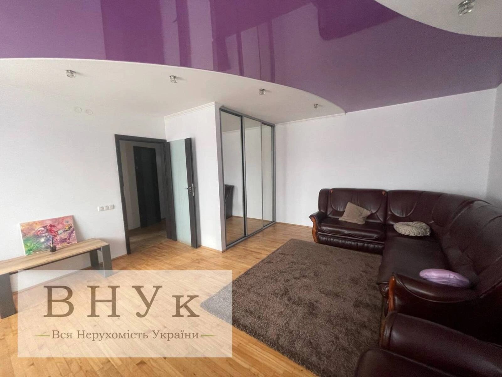 Apartments for sale 2 rooms, 75 m², 5th fl./5 floors. Ostrozkoho Knyazya vul., Ternopil. 