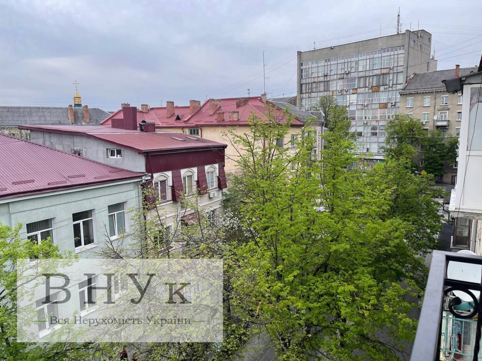 Apartments for sale 2 rooms, 75 m², 5th fl./5 floors. Ostrozkoho Knyazya vul., Ternopil. 