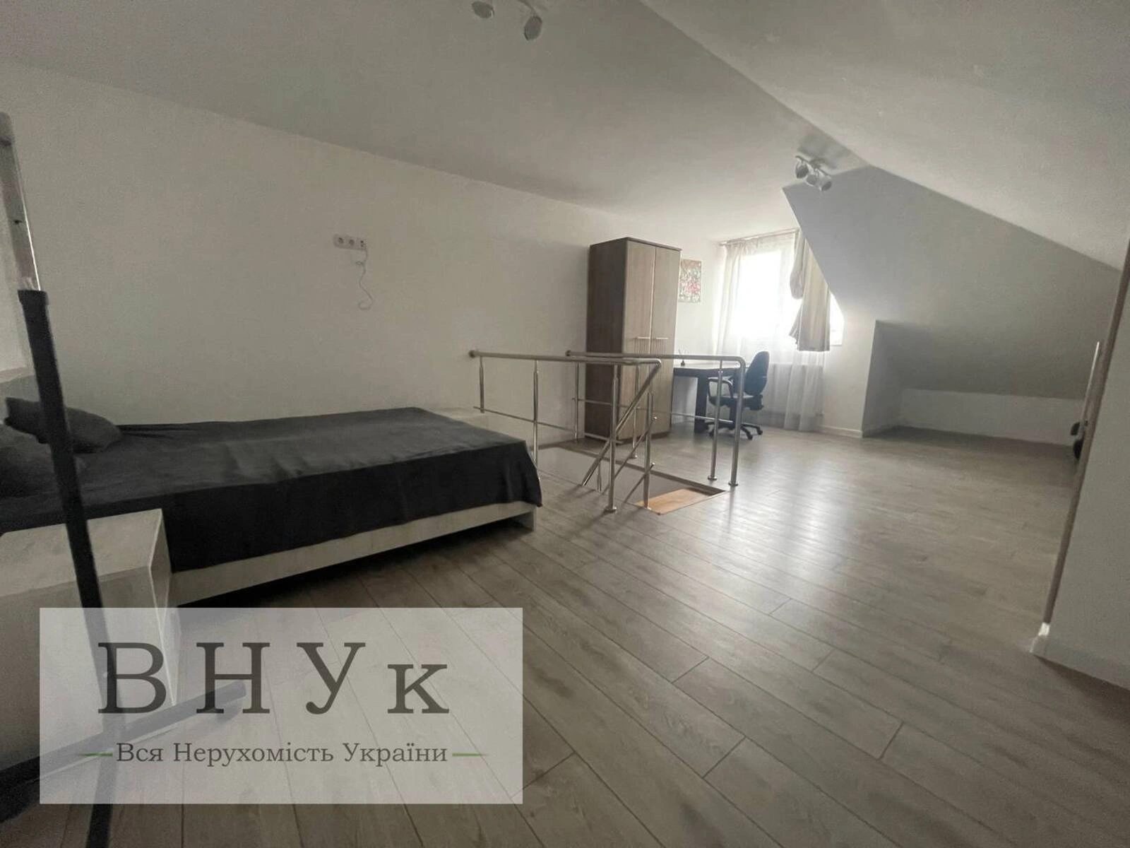 Apartments for sale 2 rooms, 75 m², 5th fl./5 floors. Ostrozkoho Knyazya vul., Ternopil. 