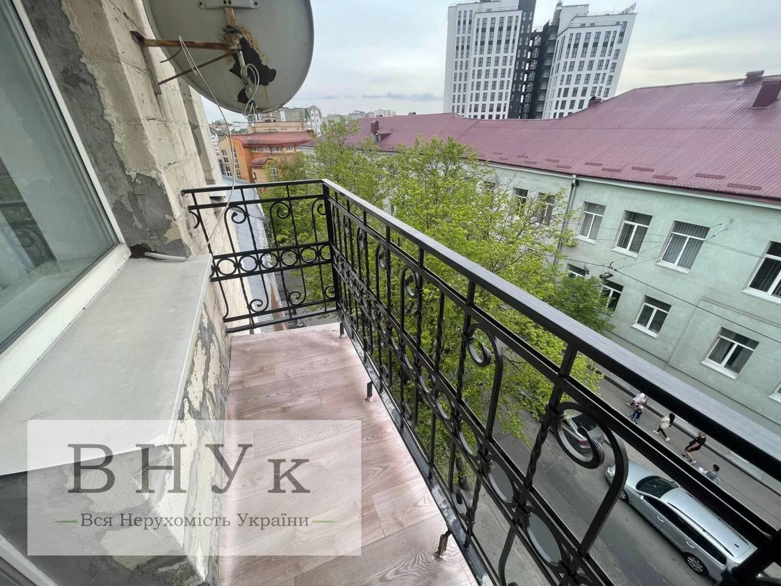 Продаж квартири. 2 rooms, 75 m², 5th floor/5 floors. Острозького Князя вул., Тернопіль. 