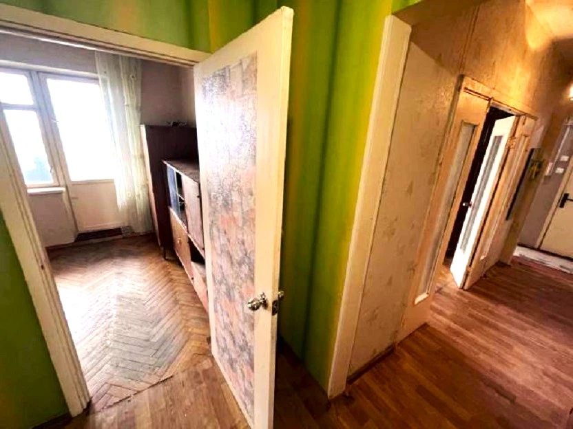 Apartments for sale. 3 rooms, 68 m², 6th floor/9 floors. 8, Salskoho, Kyiv. 
