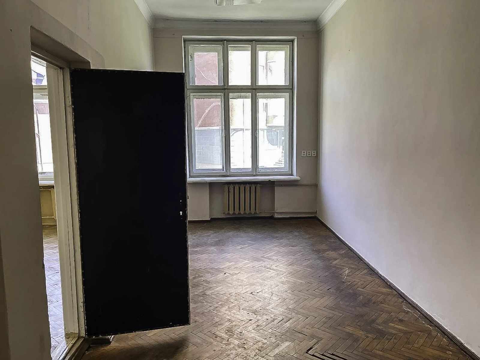 Commercial space for sale. 1848 m², 1st floor/3 floors. Bandery S. pr., Ternopil. 