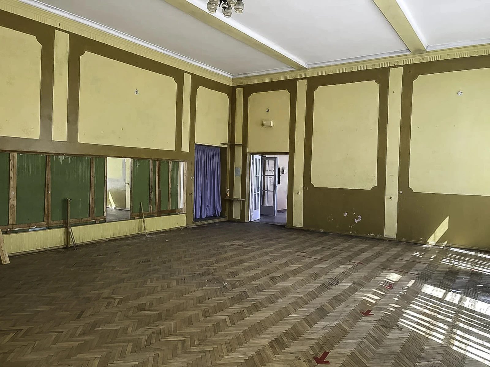 Продаж комерційного приміщення. 1848 m², 1st floor/3 floors. Бандери С. пр., Тернопіль. 