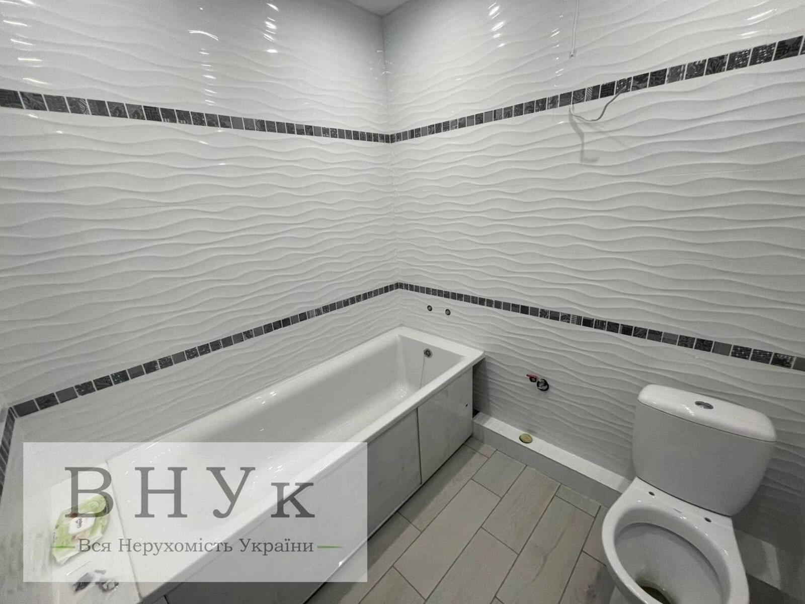 Apartments for sale 1 room, 43 m², 6th fl./10 floors. Velyka Berezovytsya  Mykulynetska vul., Ternopil. 