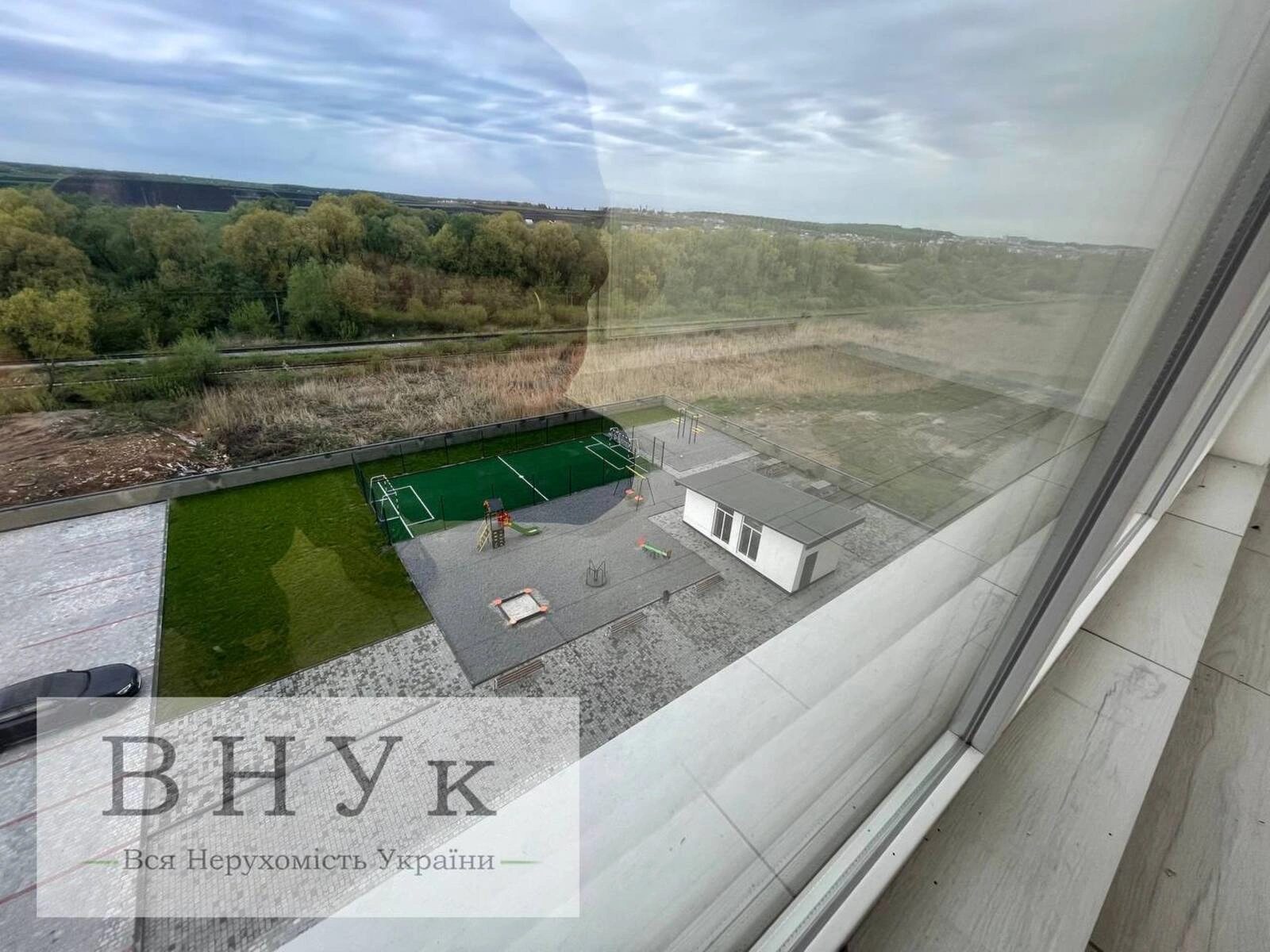 Apartments for sale. 1 room, 43 m², 6th floor/10 floors. Velyka Berezovytsya  Mykulynetska vul., Ternopil. 