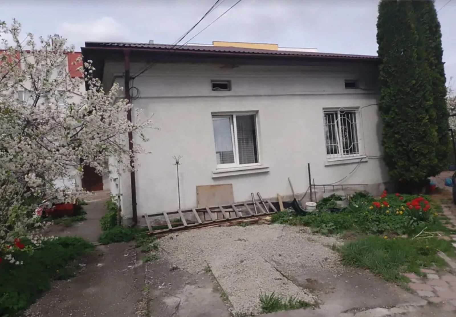 Продаж 1 поверхового будинку з ділянкою на 8 соток, 160 кв. м, на вул. Олени Теліги