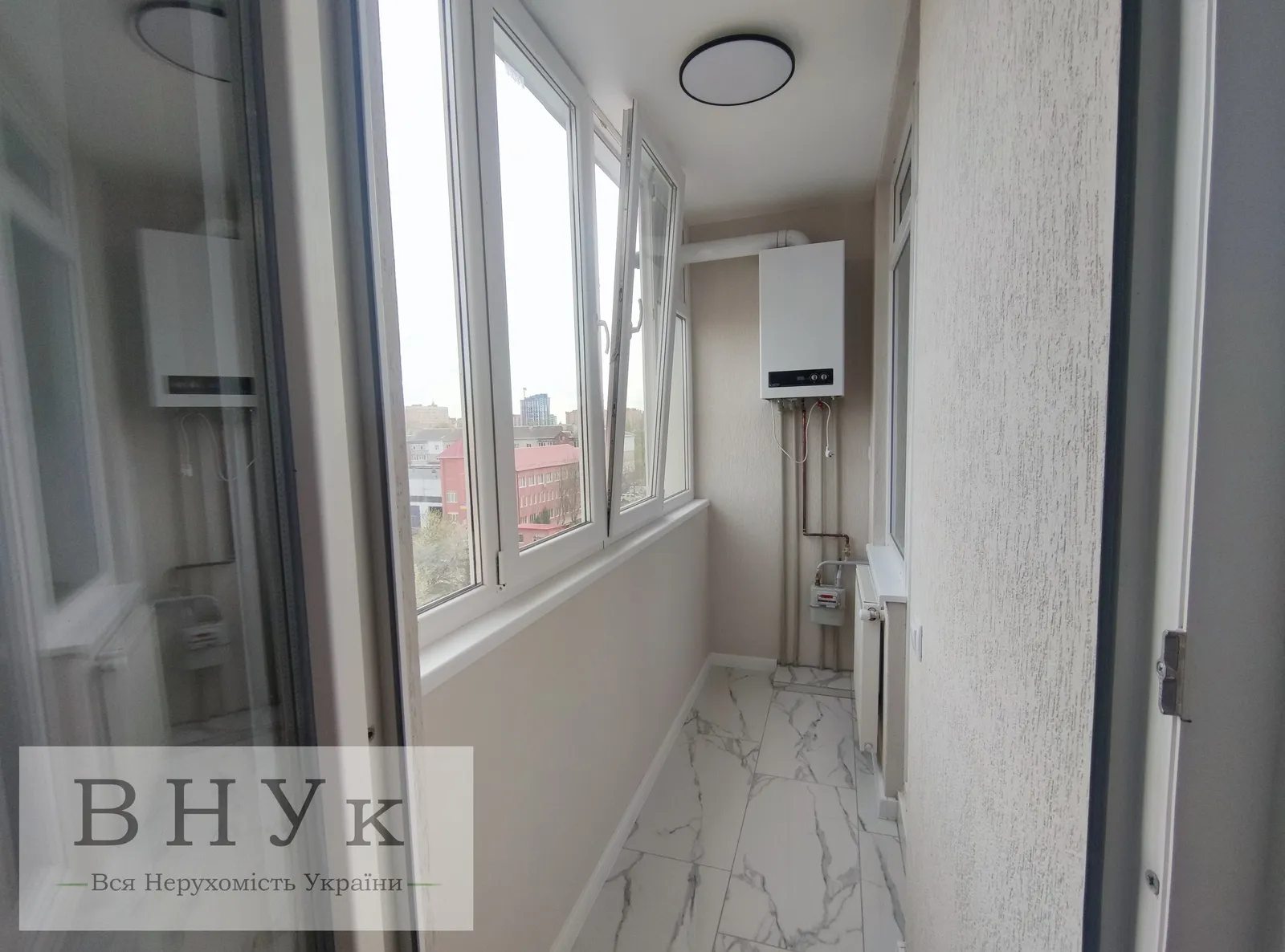 Apartments for sale. 2 rooms, 56 m², 6th floor/11 floors. Kyyivska vul., Ternopil. 