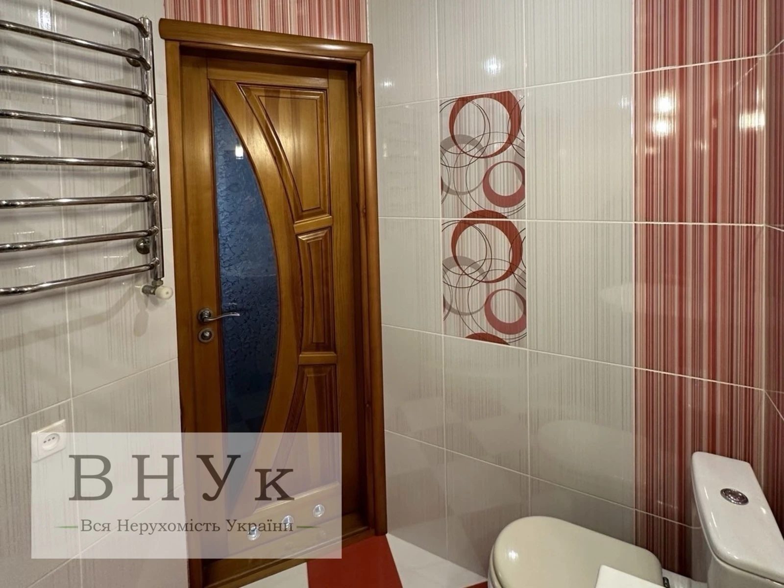 Apartments for sale 4 rooms, 102 m², 4th fl./5 floors. Kutkivtsi  Zolotohirska vul., Ternopil. 