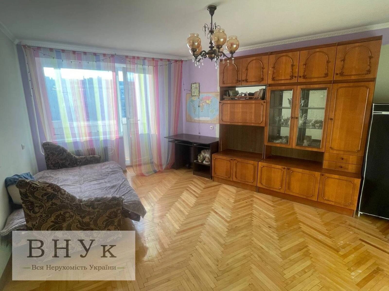 Apartments for sale 4 rooms, 80 m², 5th fl./5 floors. Halytska , Ternopil. 