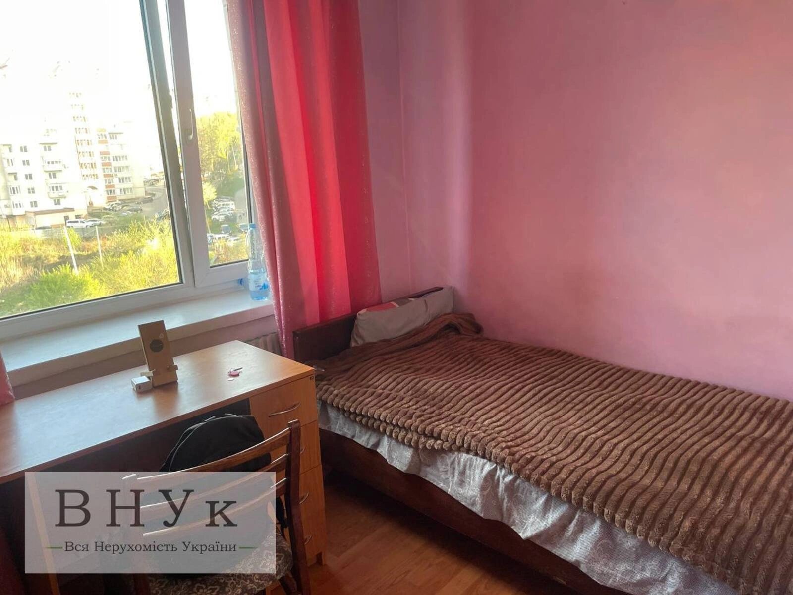 Apartments for sale 4 rooms, 80 m², 5th fl./5 floors. Halytska , Ternopil. 