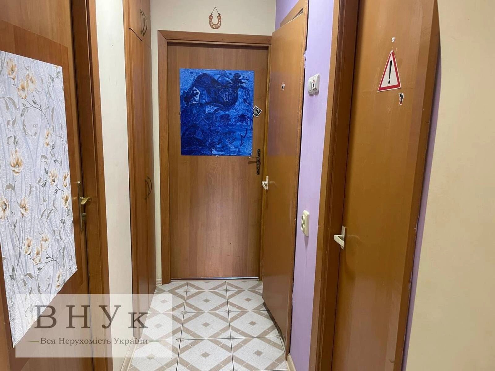 Apartments for sale 4 rooms, 80 m², 5th fl./5 floors. Halytska , Ternopil. 