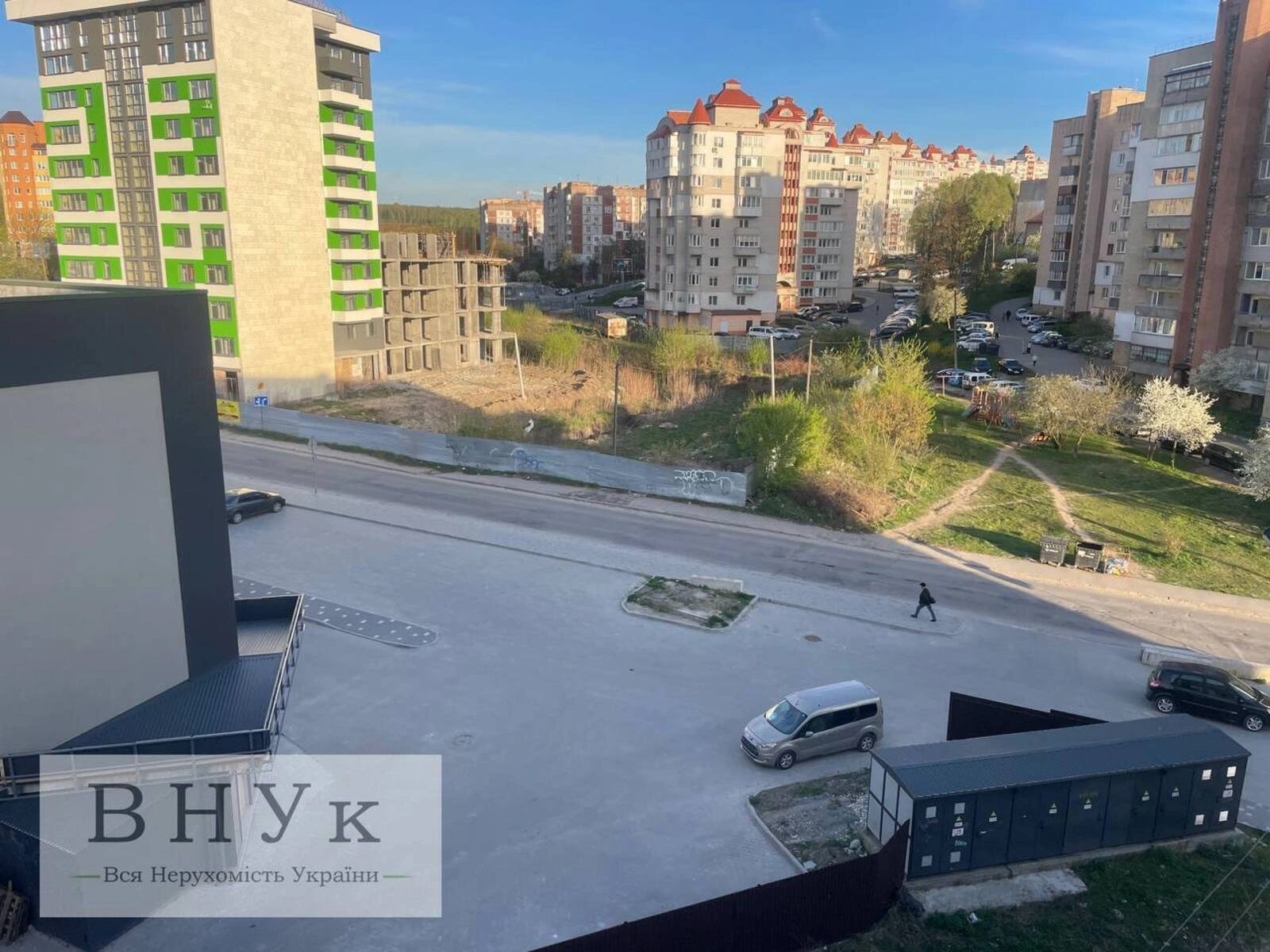 Apartments for sale 4 rooms, 80 m², 5th fl./5 floors. Halytska , Ternopil. 