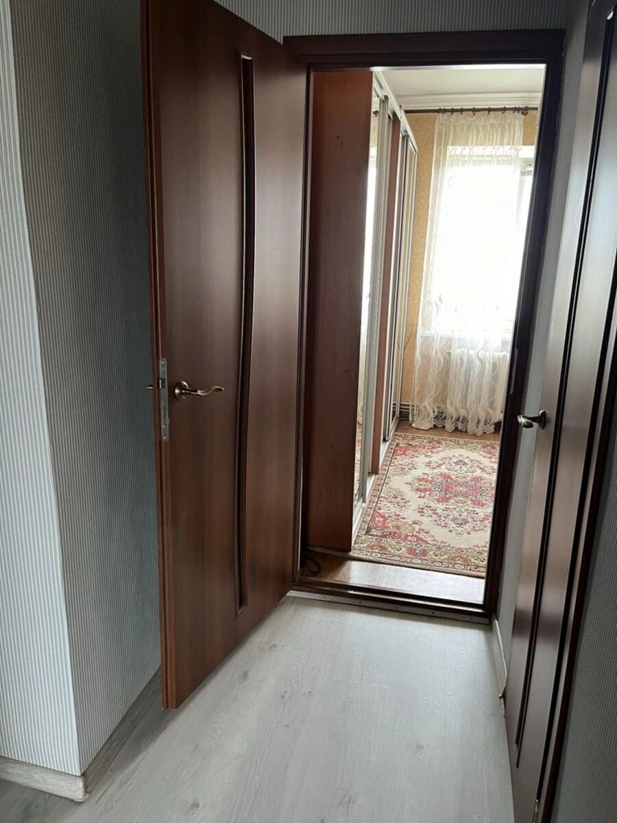 Продаж квартири. 3 rooms, 66 m², 9th floor/9 floors. Андріївська вул., Кропивницький. 