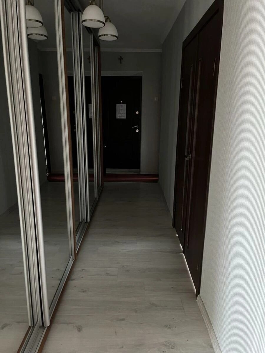 Продаж квартири. 3 rooms, 66 m², 9th floor/9 floors. Андріївська вул., Кропивницький. 